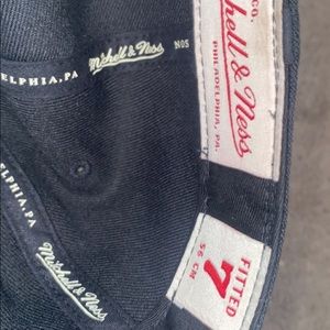 Mitchell & ness hardwood classic lakers hat size 7